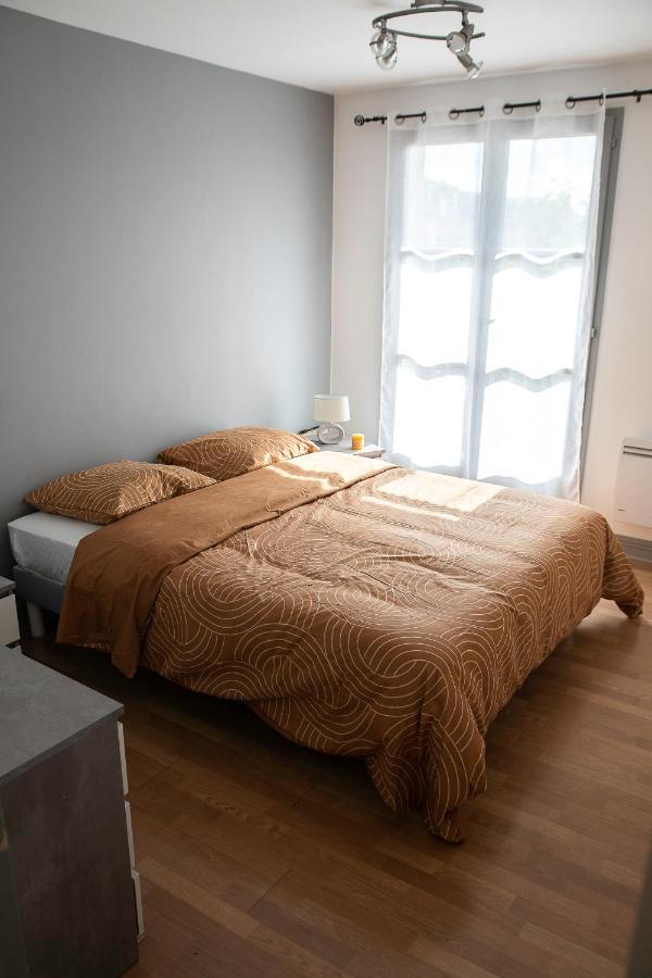 Lorraine Apartment Mantes-la-Jolie ภายนอก รูปภาพ